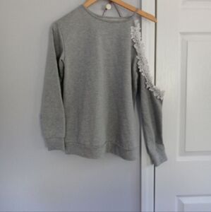 NWOT Rehab Cold Shoulder Lace Sweatshirt Sz S